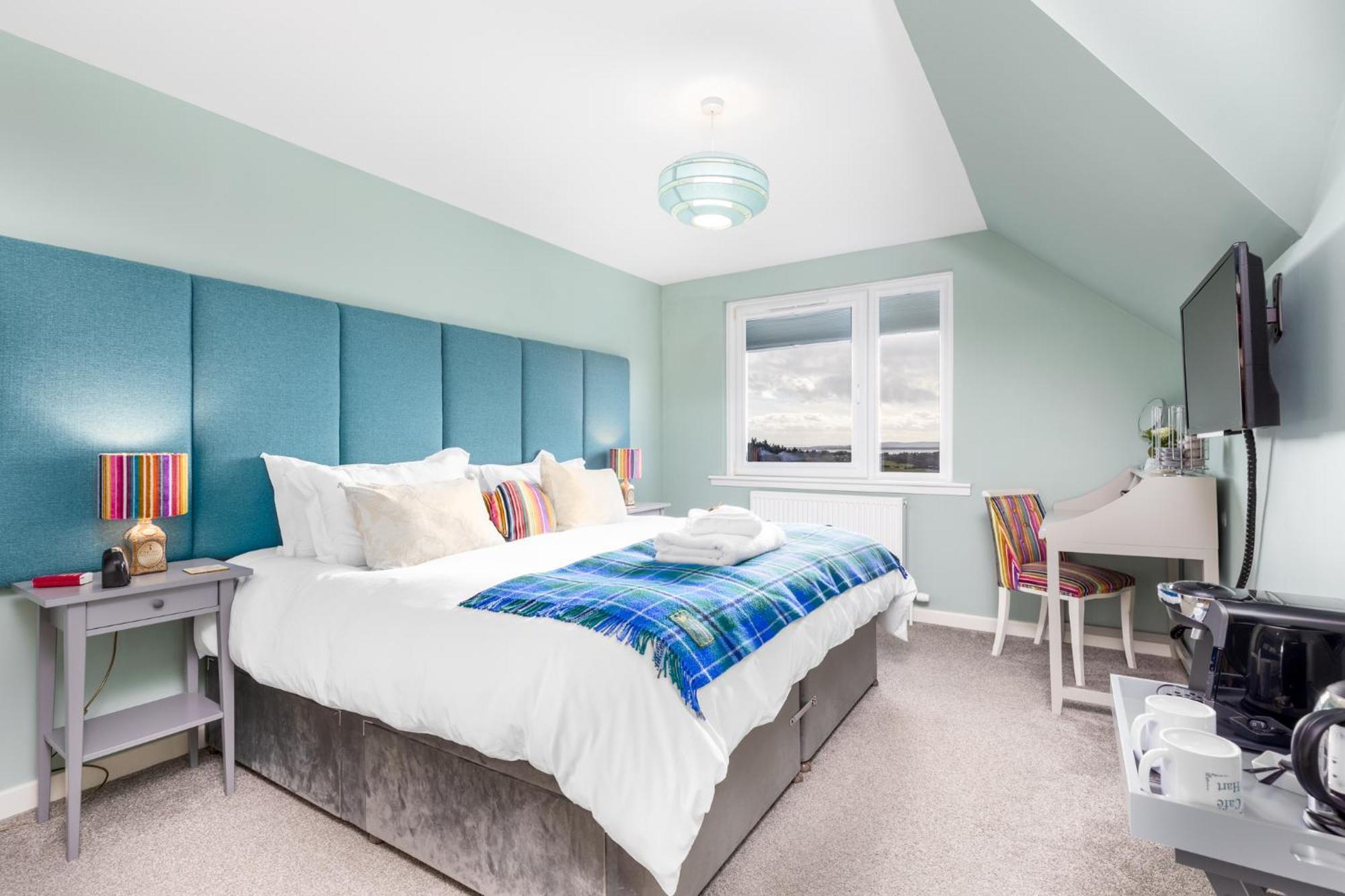 Heartseed House Bed & Breakfast Дорнох Екстериор снимка